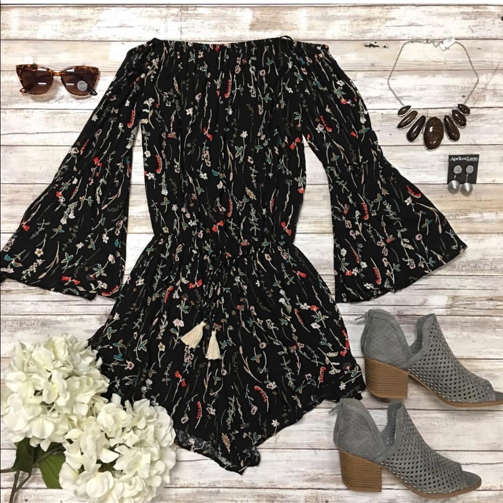 ❤️Black Sage Romper❤️